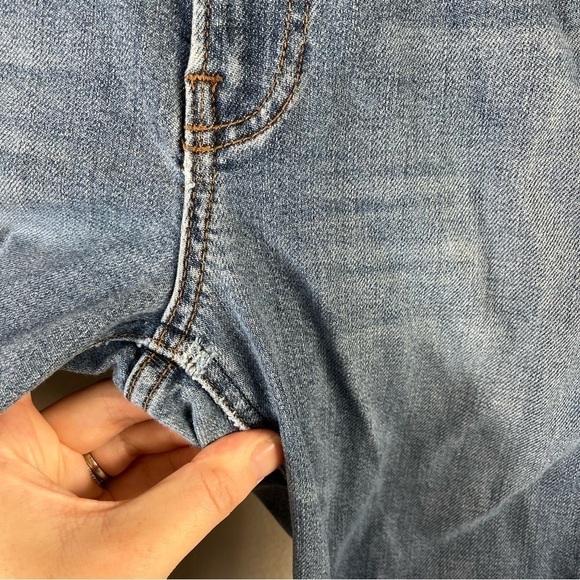 REFORMATION High and Skinny Jeans in Rhine - Picture 10 of 16